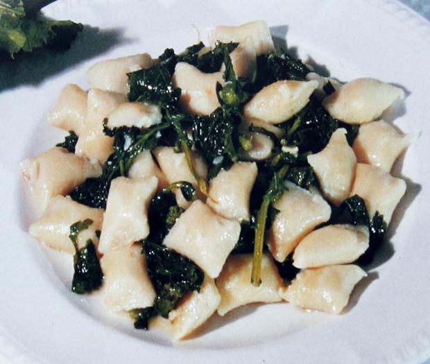 Gnocchi ripieni con pancetta e friarielli