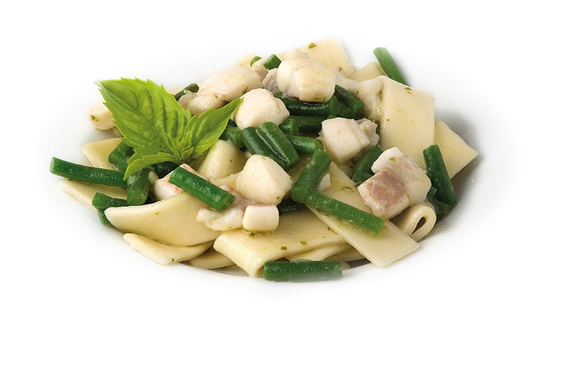 Scialatielli con bandiera, fagiolini, pesto e limone