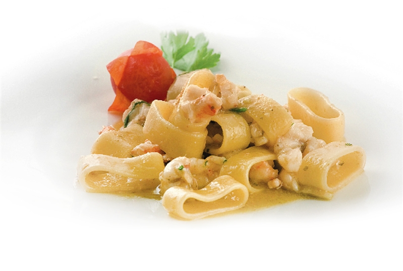 Calamarata with grouper ragù and shrimps